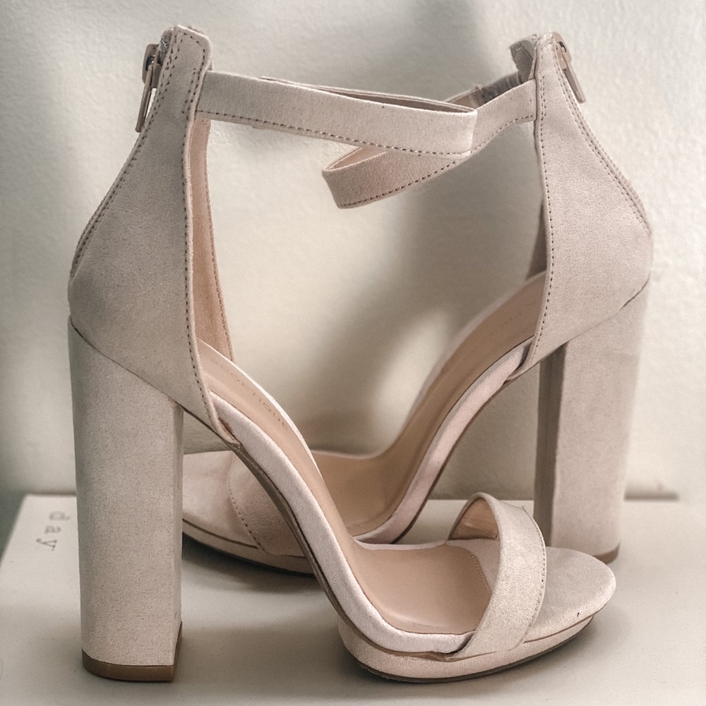New View - Nude Heels